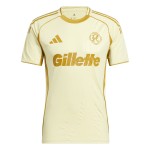 Troisième Chemise Pré-Match Enfants New England Revolution 2025 - Jaune Troisième Chemise Pré-Match Enfants New England Revolution 2025 - Jaune