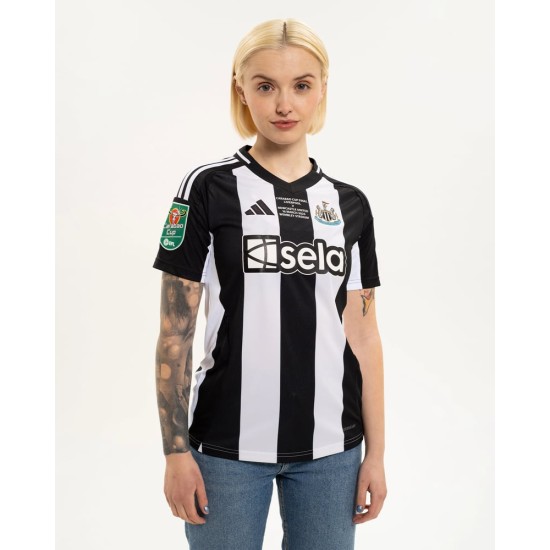 Maillot des vainqueurs de la Carabao Cup Newcastle United 2025 Femme Maillot des vainqueurs de la Carabao Cup Newcastle United 2025 Femme
